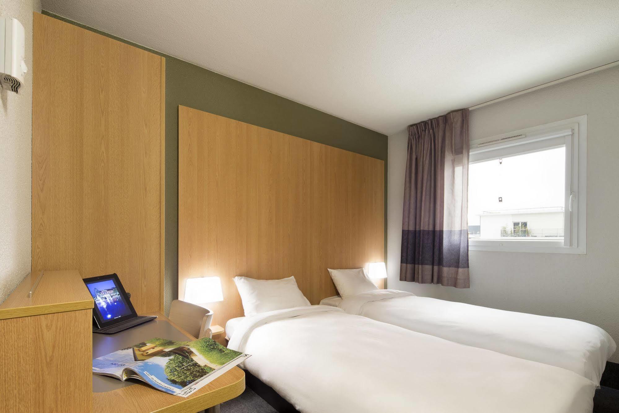 B&B Hotel Lyon Centre Monplaisir Exteriör bild