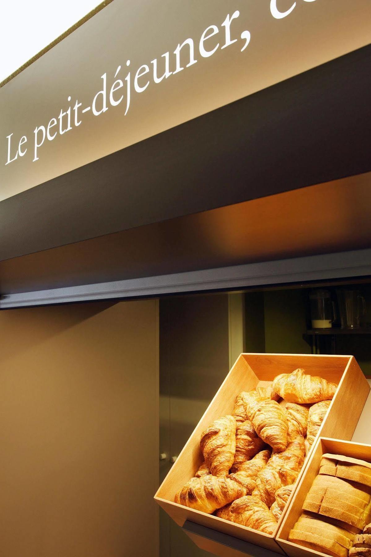 B&B Hotel Lyon Centre Monplaisir Exteriör bild